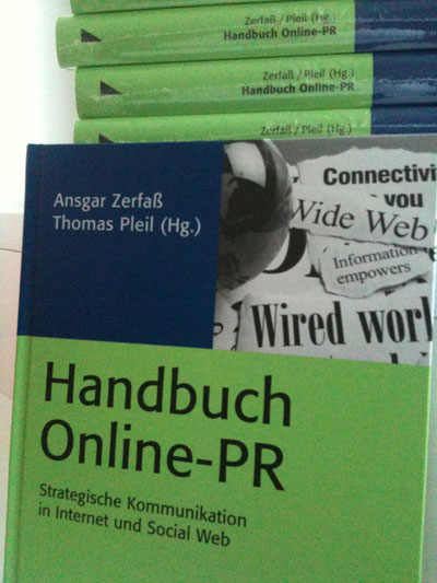 Handbuch Online-PR